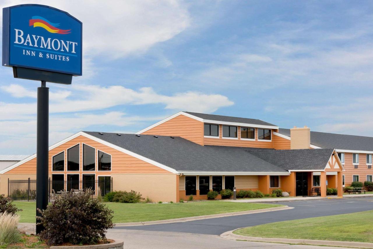 Baymont By Wyndham Marshalltown Ngoại thất bức ảnh